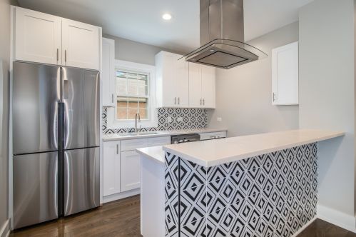 5621 Ozark Ave, Chicago IL  60631-3317 exterior