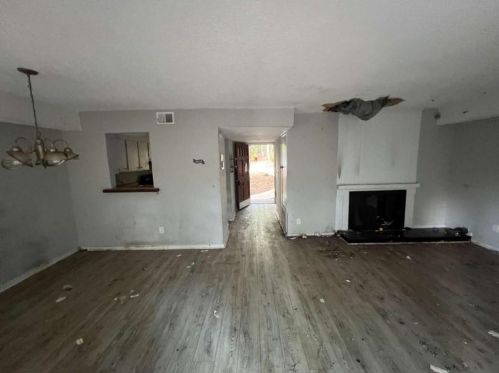 5806 Par 4 Ct, Lithonia GA 30038-1808 exterior