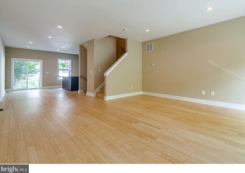 515 Carpenter St, Philadelphia PA  19147-4013 exterior