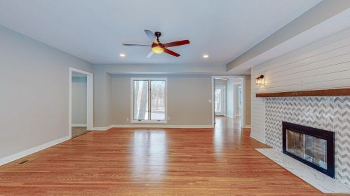 2501 Arc St, Saint Paul MN 55109-1918 exterior