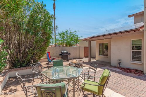 18439 16th Way, Phoenix AZ  85022-1349 exterior