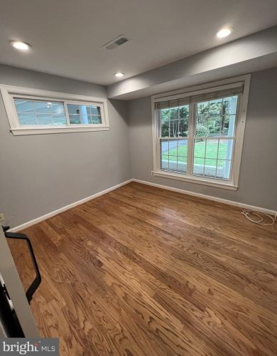 1807 Youngblood St, Mc Lean VA  22101-5244 exterior