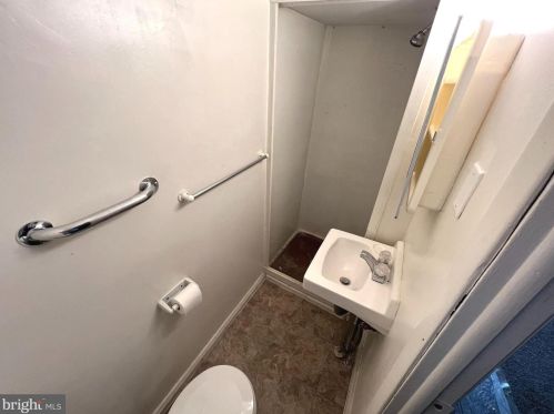 3028 21 St, Philadelphia PA 19146-4510 exterior