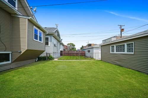 1439 60 Ct, Chicago IL 60804-1637 exterior