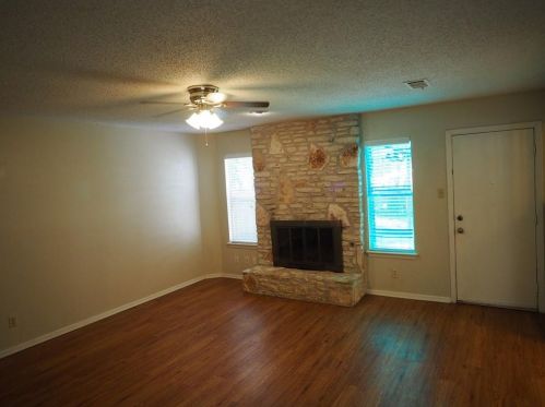 4203 Balboa Ln, Austin TX  78727-5904 exterior