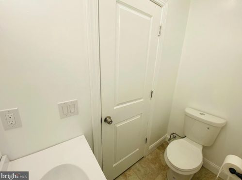 1725 Marshall St, Philadelphia PA 19120-0037 exterior