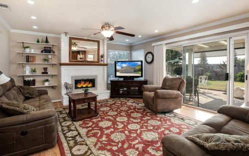 105 Goodell Rd, Folsom CA 95630-5221 exterior