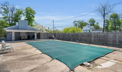 130 Old York Rd, Bridgewater NJ 08807-2686 exterior