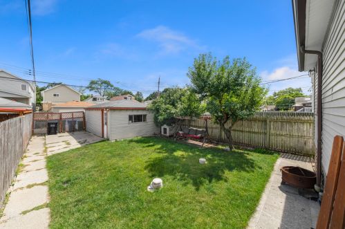 5143 Kildare Ave, Chicago IL 60630-2606 exterior