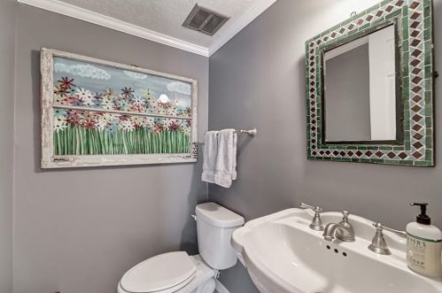 3 Iron Bound Pl, Atlanta GA 30318-1424 exterior