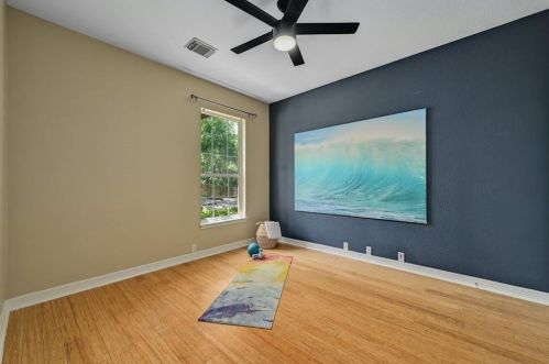 10204 Eclipse Ln, Austin TX 78739-1707 exterior