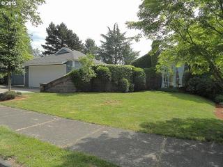 5460 Tamarron Pl, Portland, OR 97229-1926