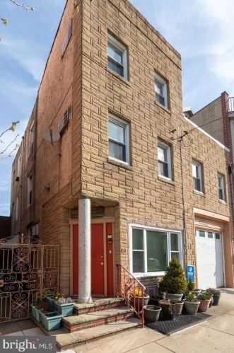 829 Catharine St, Philadelphia PA 19147-2716 exterior