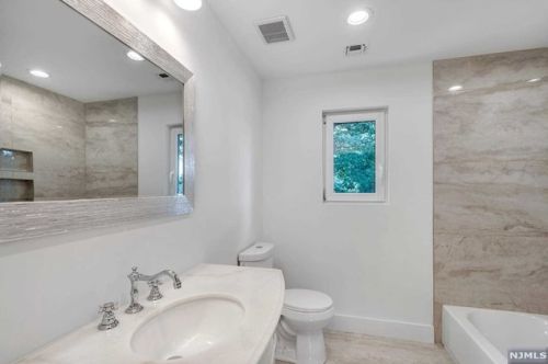 54 Passaic Ave, Hasbrouck Heights NJ 07604-2437 exterior