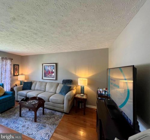 8124 Brightridge Ct, Ellicott MD 21043-6988 exterior