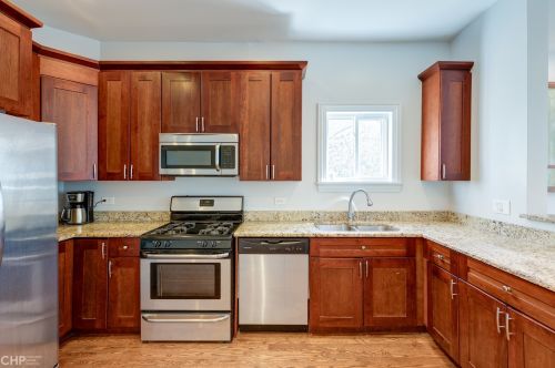 4951 Medill Ave, Chicago IL 60647-2424 exterior