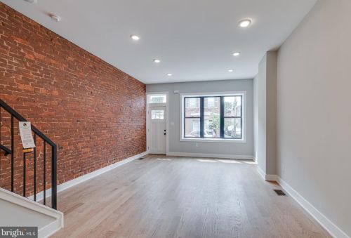 735 24th St, Philadelphia PA  19130-2539 exterior