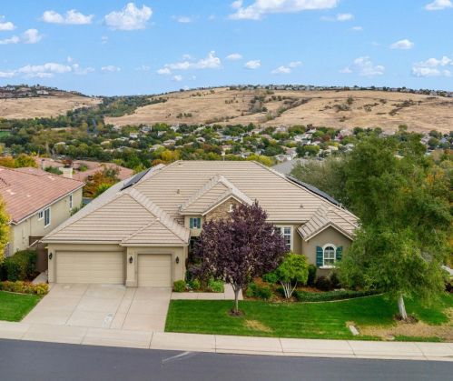 1251 Souza Dr, Folsom CA  95762-7559 exterior