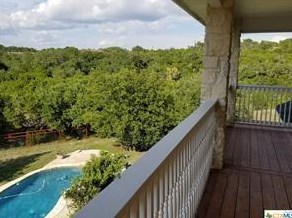 6019 Creekwood Pass, Spring Branch TX 78070-7022 exterior