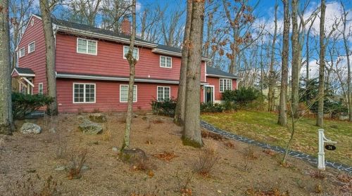 74 Bayne St, Norwalk, CT 06851-1223