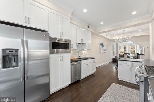 408 4th St, Washington DC  20003-2005 exterior