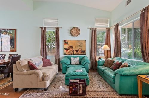 2412 Larkhaven Ln, Oxnard CA 93036-6248 exterior