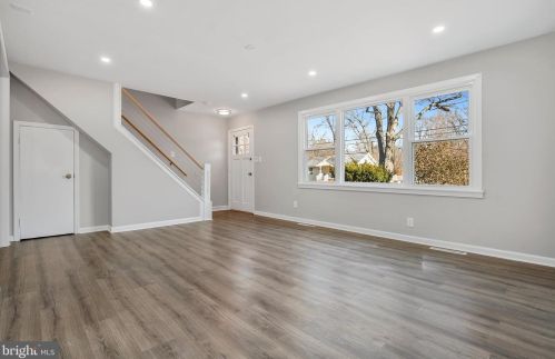 1805 Crawford Dr, Rockville MD 20851-1711 exterior