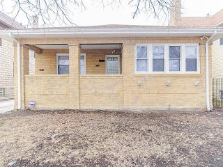 8536 Peoria St, Chicago, IL 60620-3255