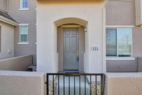 905 Esplanade Cir, Folsom CA  95630-7368 exterior
