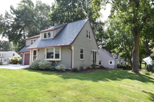 11825 Garfield Ave, Milwaukee WI  53226-2025 exterior