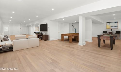 31 Baldwin Farms, Greenwich CT 06831-3307 exterior