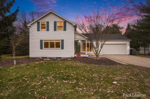 4503 Leonard St, Coppersville, MI 49404-8725