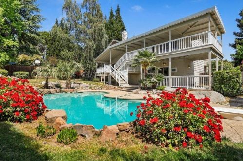 7217 Pne Grv Way, Folsom CA 95630-1952 exterior