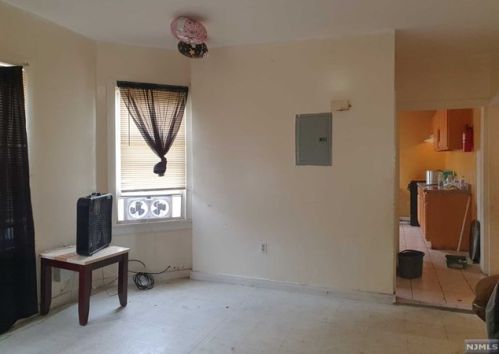 139 Graham Ave, Paterson NJ  07508-2422 exterior