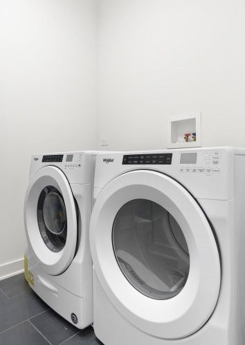 5526 Magnolia Ave, Chicago IL 60640-1307 exterior