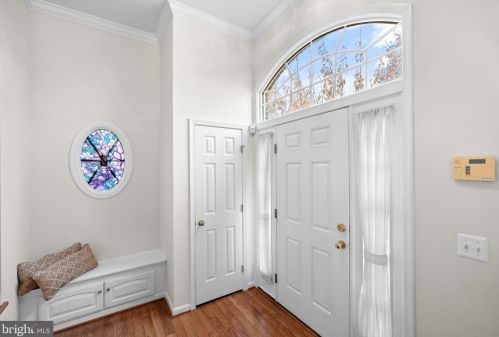 6810 Morning Brook Ter, Alexandria, VA 22315-6117