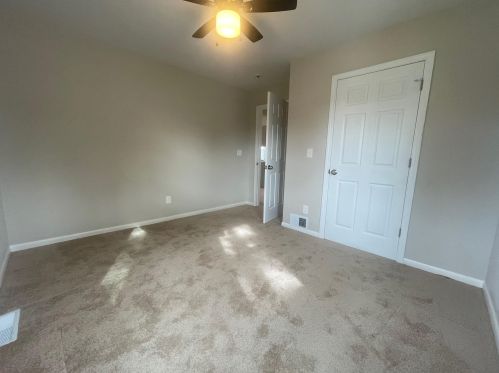 9319 Schlinger Ave, Milwaukee WI 53214-1236 exterior