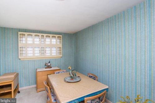 7160 Erdrick St, Philadelphia PA 19135-1012 exterior