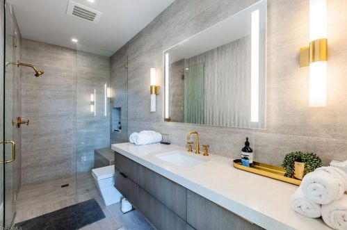 505 5 Ave, Naples FL 34117-4111 exterior