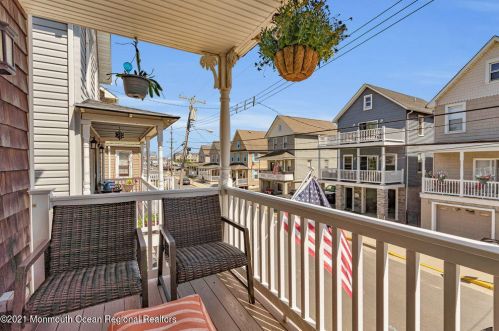 13 Ctr St, Locust NJ 07760-1712 exterior