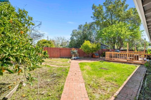 1650 Farm Bureau Rd, Concord CA  94519-1943 exterior