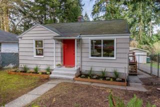 14310 24 Pl, Seattle WA  98125-3405 exterior
