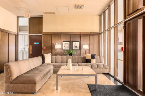 2323 Central Ave, Phoenix AZ 85004-1325 exterior