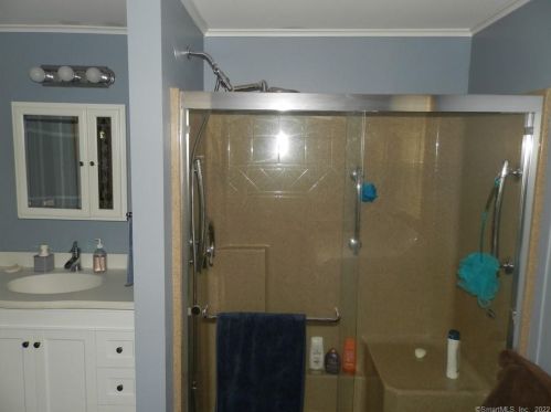 136 Putnam Pike, Killingly CT 06241-1628 exterior