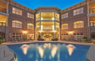 625 Piedmont Ave, Atlanta GA  30308-6200 exterior