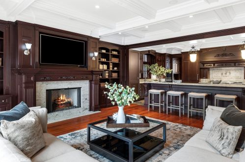 716 Schubert Ave, Chicago IL 60614-1247 exterior