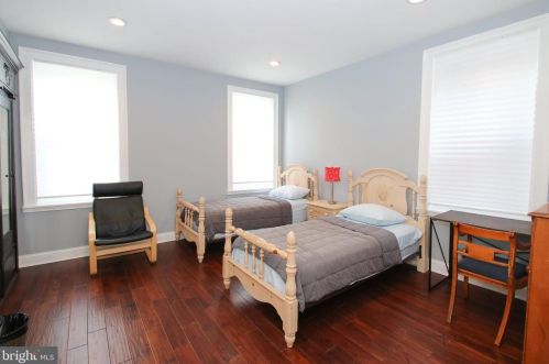 5121 Hazel Ave, Philadelphia PA 19143-1512 exterior