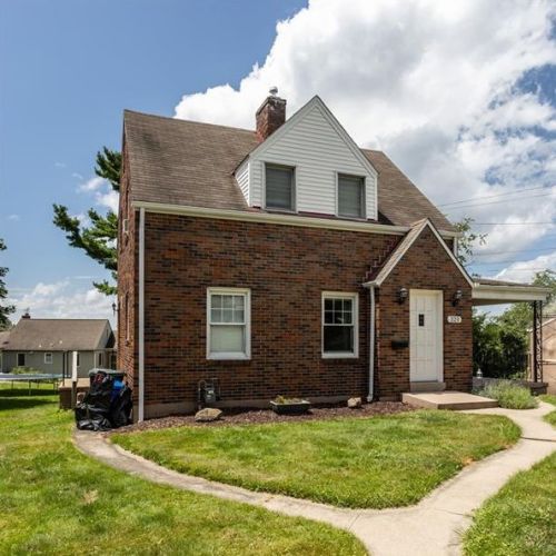 320 Bauman Ave, Pittsburgh, PA 15227-1306