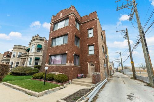 7845 Peoria St, Chicago, IL 60620-2827