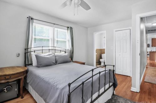 8 Forbell Dr, Norwalk CT 06850-1424 exterior